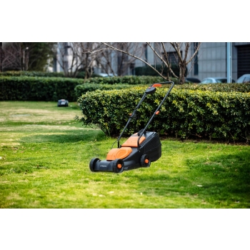 Elektrická kosačka 1000 W, šírka 32 cm, nádoba na trávu 30 l