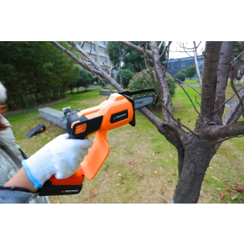 Mini reťazová píla 20 V, 2,0 Ah, vodiaca lišta 13 cm